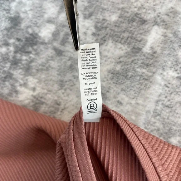 Athleta Women M Tank Top Vertical Stripes Maroon Athletic Tank Top Scoop Neck - Picture 7 of 7